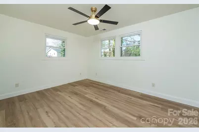 524 Pineland Road, Hendersonville, NC 28792 - Photo 23