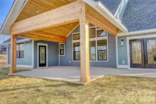 1021 Harrogate Dr, Bessemer City, NC 28016 - Photo 7