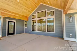 1021 Harrogate Dr, Bessemer City, NC 28016 - Photo 9