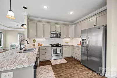 7718 Farmbrook Drive, Waxhaw, NC 28173 - Photo 17