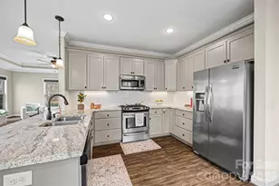 7718 Farmbrook Dr, Waxhaw, NC 28173 - Photo 17