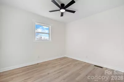 106 Royalwood Drive, Lenoir, NC 28645 - Photo 19