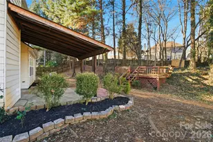 8805 Red Tail Ct, Charlotte, NC 28269 - Photo 29