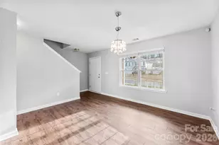 5305 Park Brook Dr, Charlotte, NC 28269 - Photo 5