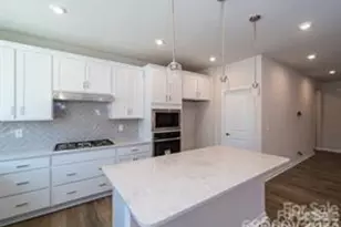 5451 Comiskey Aly, Kannapolis, NC 28081 - Photo 3