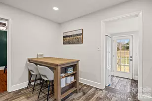 1854 Woodland Dr, Charlotte, NC 28205 - Photo 11