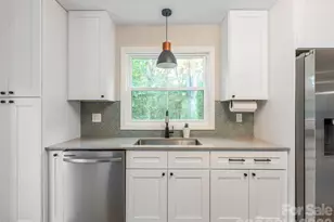 239 Bonnies Mdw Pl, Asheville, NC 28806 - Photo 15