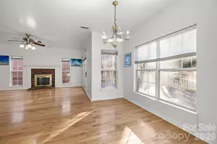 7132 Brighton Brook Dr, Charlotte, NC 28212 - Photo 9