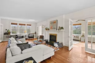 5 W Avon Pkwy, Asheville, NC 28804 - Photo 7