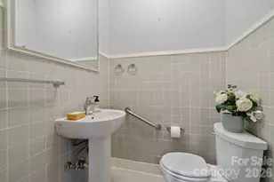 5 W Avon Pkwy, Asheville, NC 28804 - Photo 21