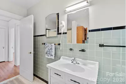 5 W Avon Parkway, Asheville, NC 28804 - Photo 33