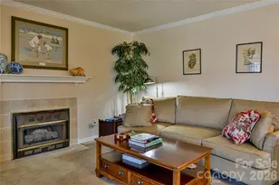 1301 Hyde Park Dr, Asheville, NC 28806 - Photo 9