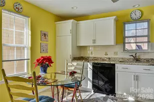 1301 Hyde Park Dr, Asheville, NC 28806 - Photo 11