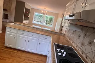 8133 Strawberry Ln, Charlotte, NC 28277 - Photo 11