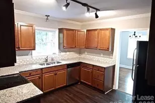 227 N Sharon Amity Rd, Charlotte, NC 28211 - Photo 7