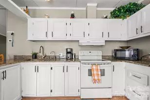 1817 Ellick Dr, Newton, NC 28658 - Photo 3