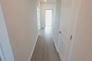 9143 Harwen Ln, Charlotte, NC 28215 - Photo 7