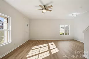 3135 Golden Dale Ln, Charlotte, NC 28262 - Photo 3