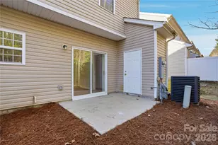 3135 Golden Dale Ln, Charlotte, NC 28262 - Photo 25