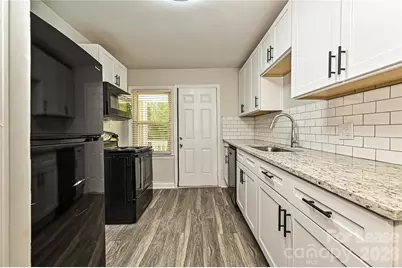 3429 Tappan Place #2, Charlotte, NC 28205 - Photo 7