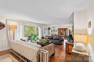 28 Graystone Rd, Asheville, NC 28804 - Photo 3