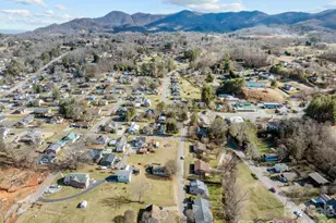 107 Axley St, Canton, NC 28716 - Photo 43