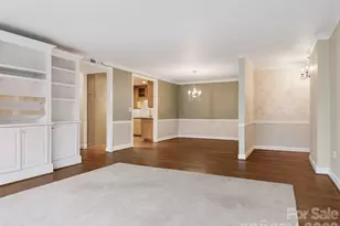 2222 Selwyn Ave, Charlotte, NC 28207 - Photo 9