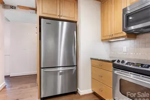 2222 Selwyn Ave, Charlotte, NC 28207 - Photo 13