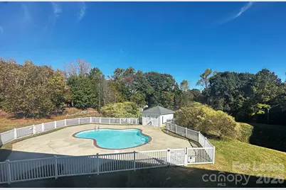 8913 Meadow Vista Road, Charlotte, NC 28213 - Photo 15