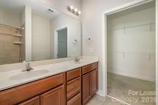1000 E Woodlawn Rd, Charlotte, NC 28209 - Photo 21