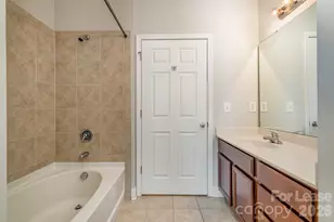 1000 E Woodlawn Rd, Charlotte, NC 28209 - Photo 17