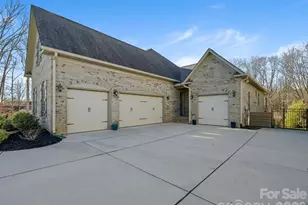 237 Wheatberry Hill Dr, Matthews, NC 28104 - Photo 45