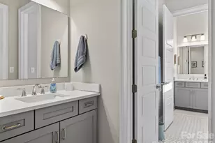 237 Wheatberry Hill Dr, Matthews, NC 28104 - Photo 17