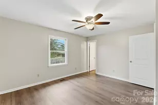 225 Belhaven Cir, Clover, SC 29710 - Photo 19