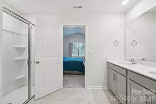 9051 Lowfalls Ln, Charlotte, NC 28216 - Photo 15