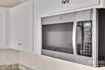 4021 Vallhorn Lane, Charlotte, NC 28213 - Photo 3