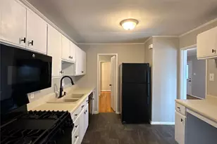 4738 Gilmore Dr, Charlotte, NC 28209 - Photo 7