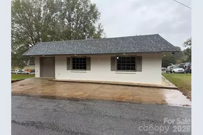 1295 N Main Avenue, Newton, NC 28658 - Photo 9