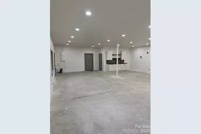 1295 N Main Avenue, Newton, NC 28658 - Photo 13