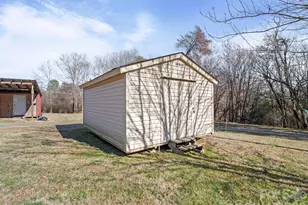 1429 Doggett Rd, Forest City, NC 28043 - Photo 27