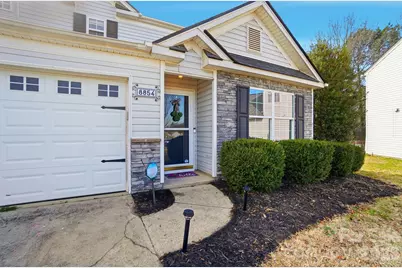 8854 Laurel Run Drive, Charlotte, NC 28269 - Photo 3