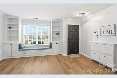 8854 Laurel Run Drive, Charlotte, NC 28269 - Photo 5