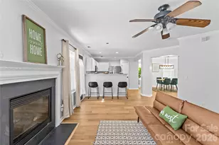 8854 Laurel Run Dr, Charlotte, NC 28269 - Photo 15