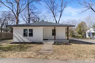 412 Tracy St, Shelby, NC 28150 - Photo 1