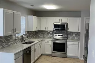 19113 Kanawha Dr, Cornelius, NC 28031 - Photo 5