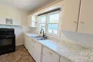 216 Sylvania Ave, Charlotte, NC 28206 - Photo 3