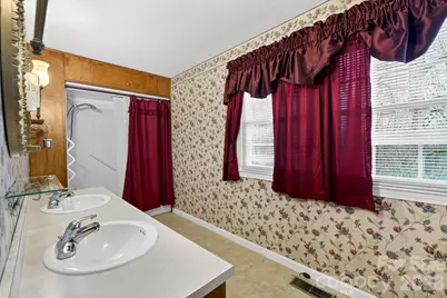 408 Spring Street NW, Lenoir, NC 28645 - Photo 31