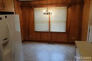 120 Wedgewood Dr, Morganton, NC 28655 - Photo 7