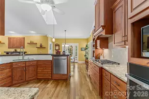 44 Whitman Ct, Taylorsville, NC 28681 - Photo 3