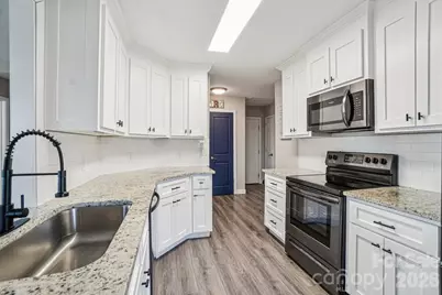 178 Rowe Court, Hendersonville, NC 28792 - Photo 7